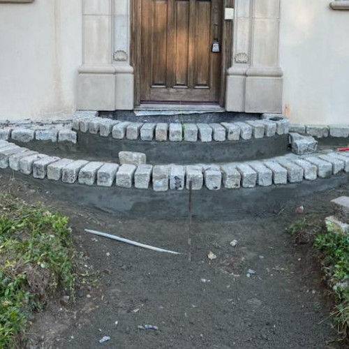 Entrance-steps-before